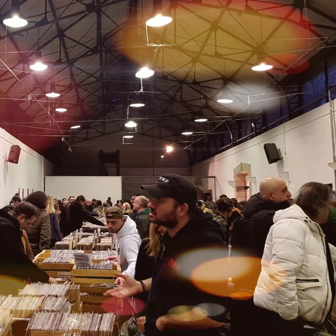 vinyl market 01