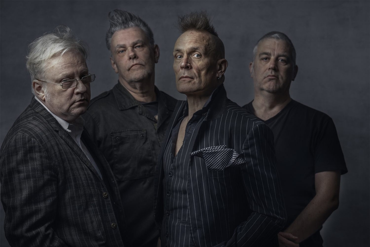 John Robb (The Membranes): &quot;Αν θες να προχωράς διαρκώς μπροστά, τα καινούρια πράγματα είναι αυτά που πρέπει να σου τραβούν το ενδιαφέρον&quot;