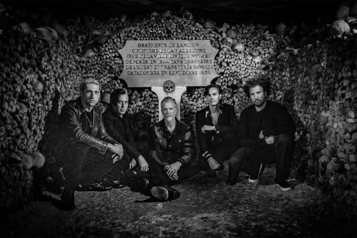 QUEENS OF THE STONE AGE: ALIVE IN THE CATACOMBS | Online Πρεμιέρα - 5 Ιουνίου